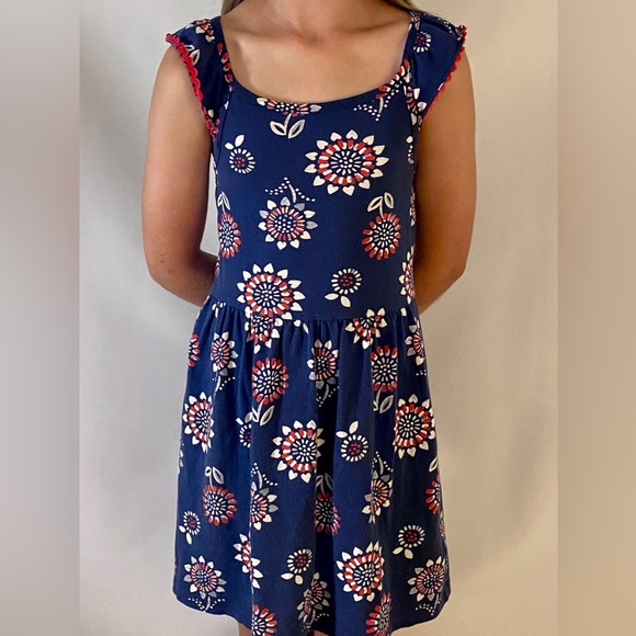 Adorable Carters Red White and Blue flower dress - Picture 2 of 2